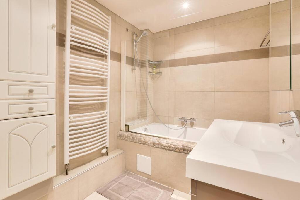 Appartement Spacieux Au Coeur De Strasbourg Bagian luar foto